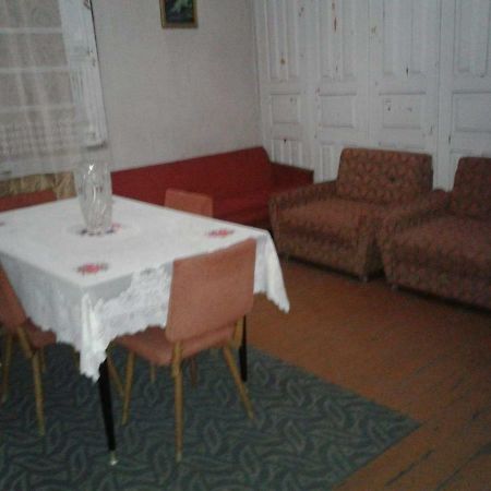 Levani'S Guesthouse Zugdidi ภายนอก รูปภาพ