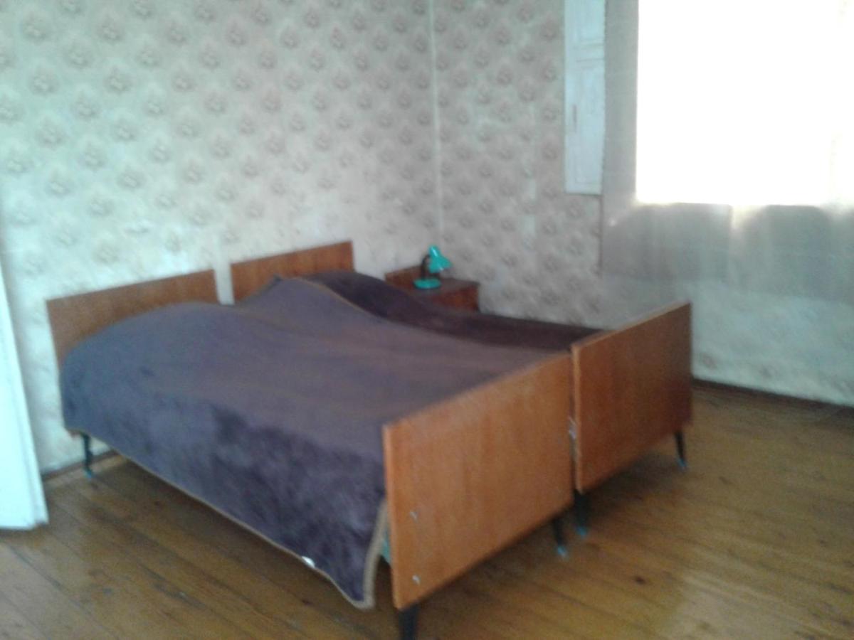 Levani'S Guesthouse Zugdidi ภายนอก รูปภาพ
