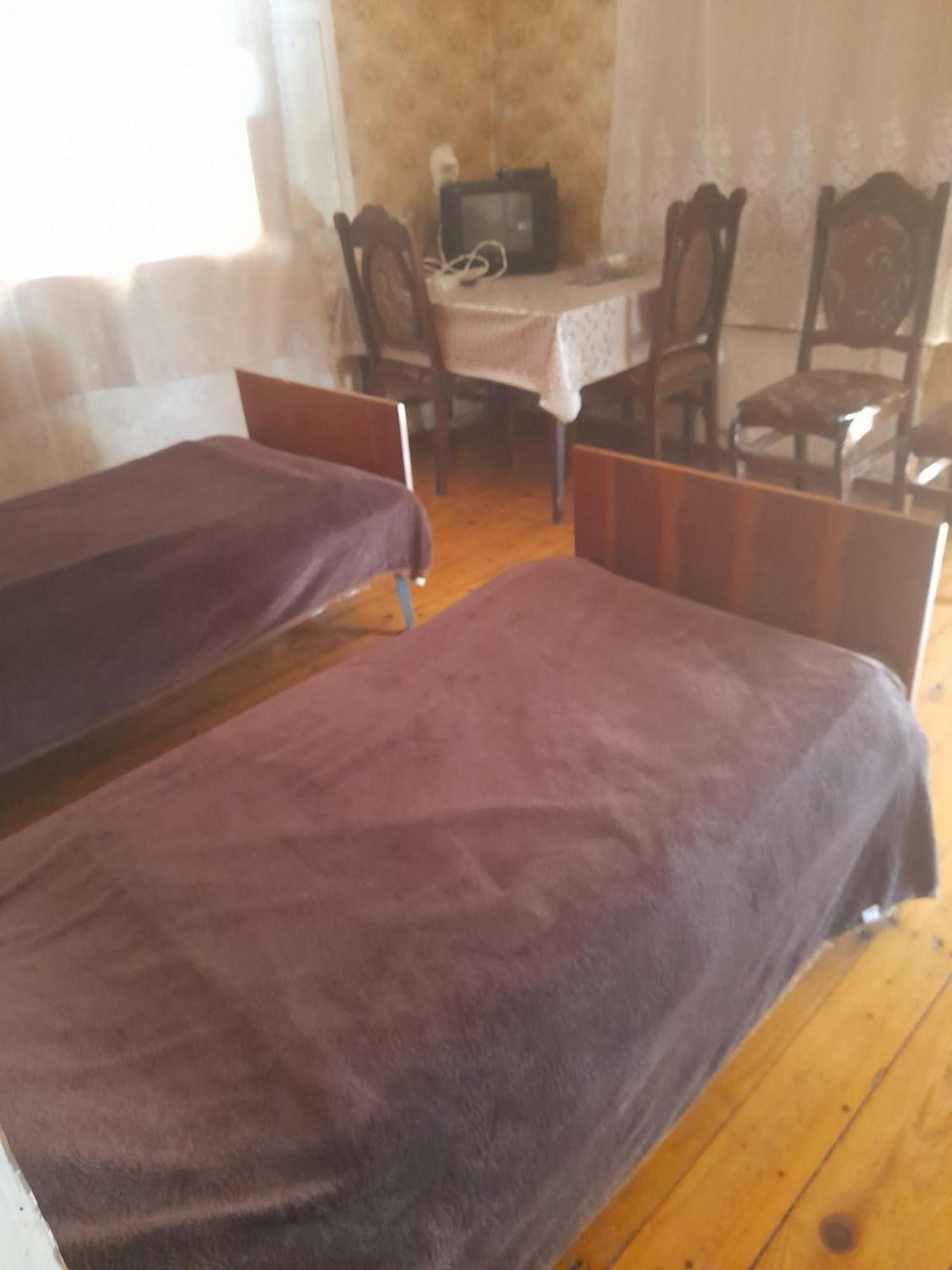 Levani'S Guesthouse Zugdidi ภายนอก รูปภาพ