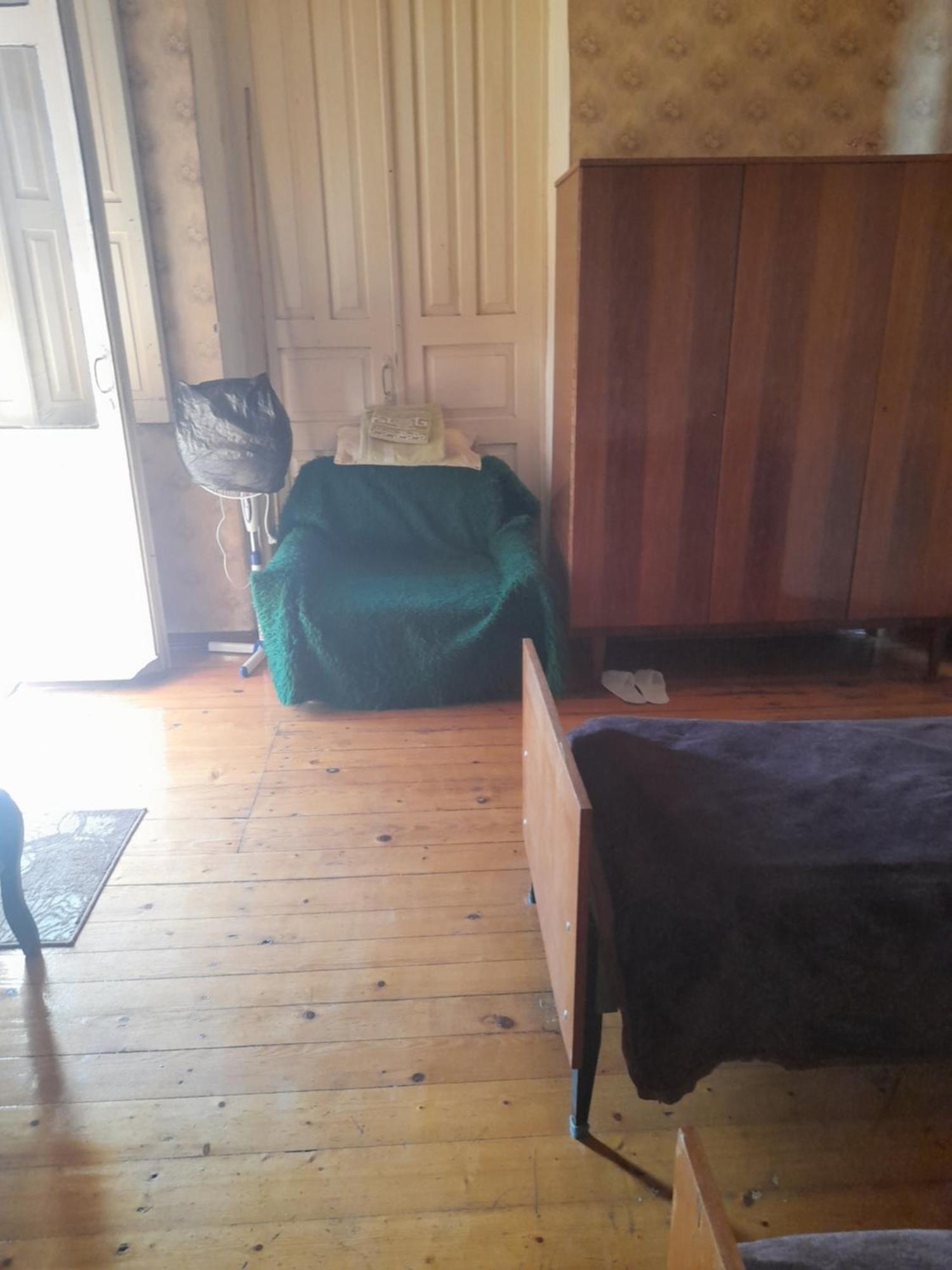 Levani'S Guesthouse Zugdidi ภายนอก รูปภาพ