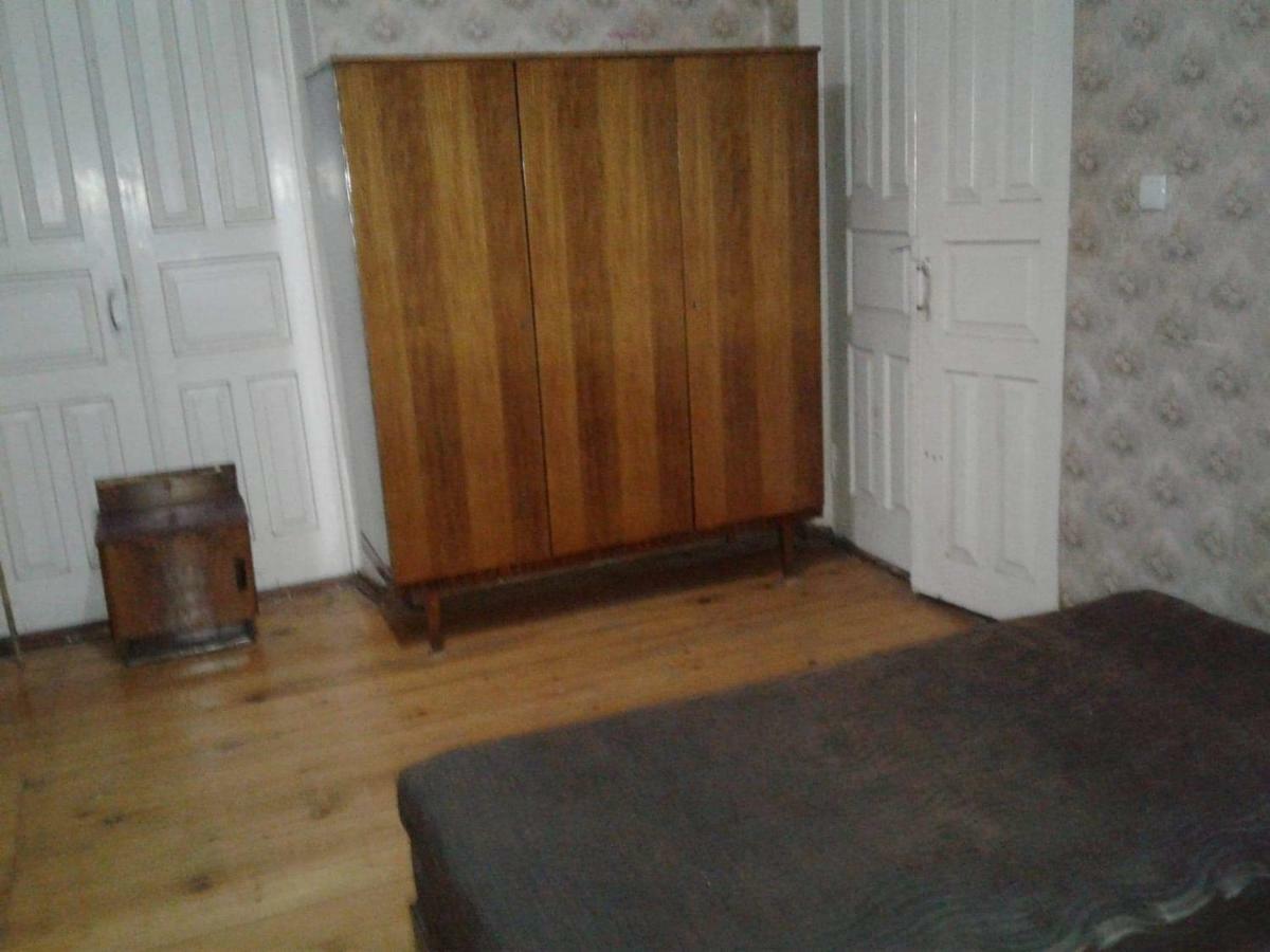 Levani'S Guesthouse Zugdidi ภายนอก รูปภาพ