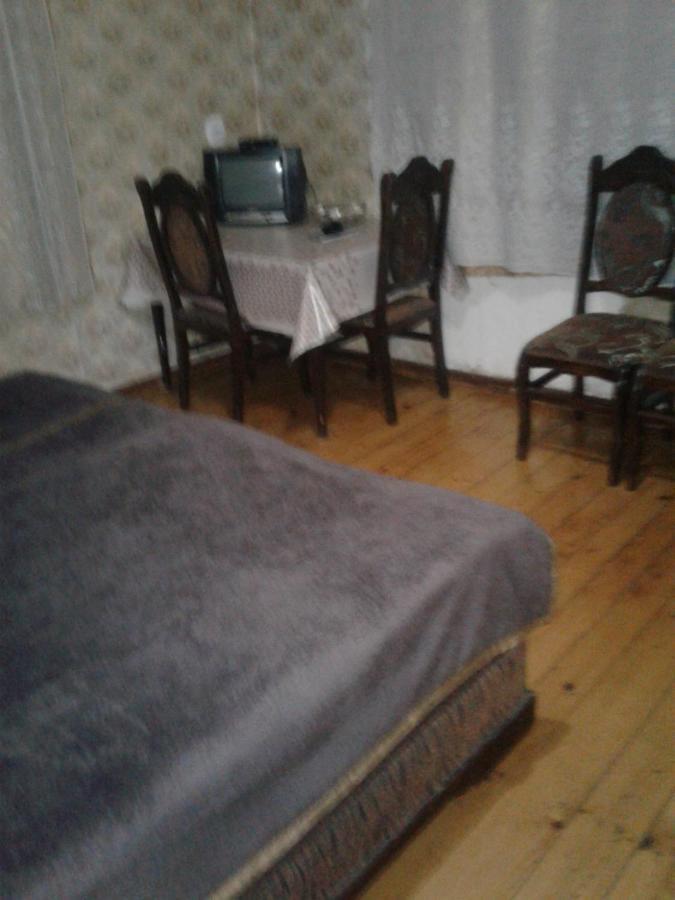 Levani'S Guesthouse Zugdidi ภายนอก รูปภาพ